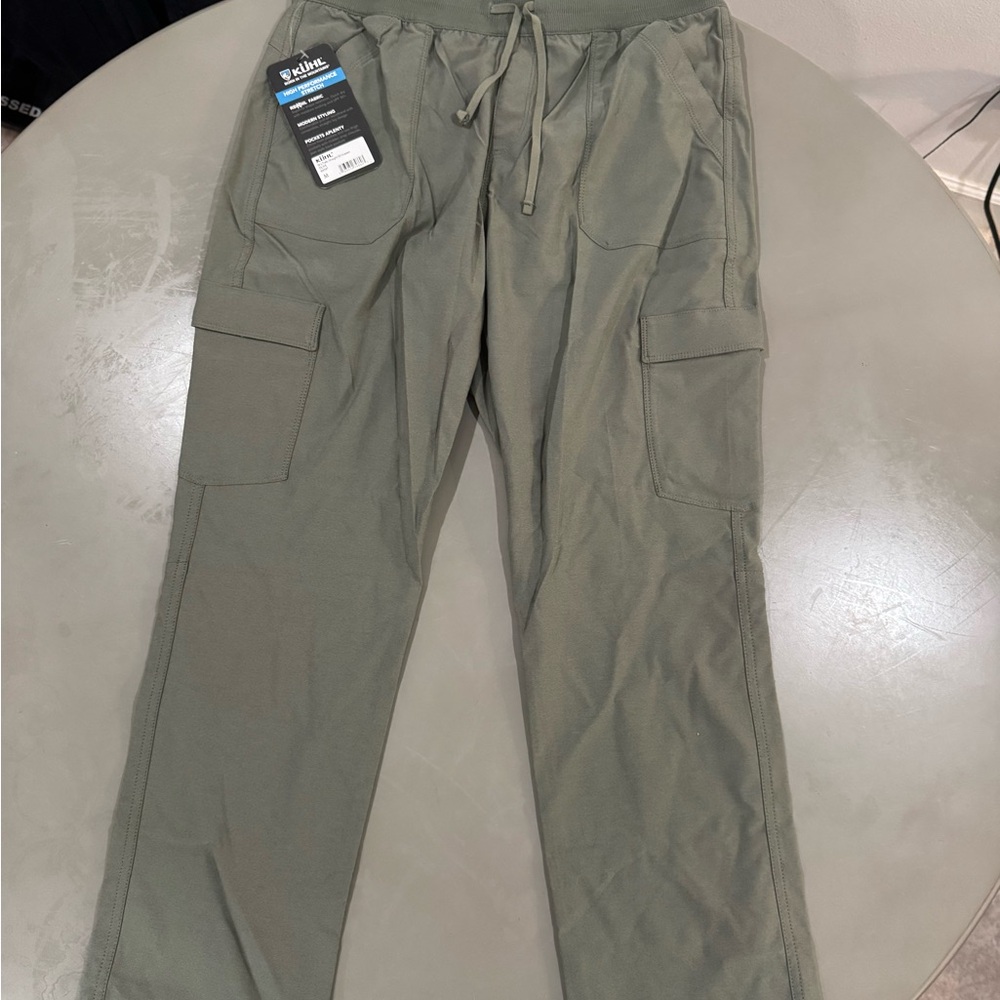 Kuhl Trekr Straight Women’s Cargo Hiking Pants in Olive Green